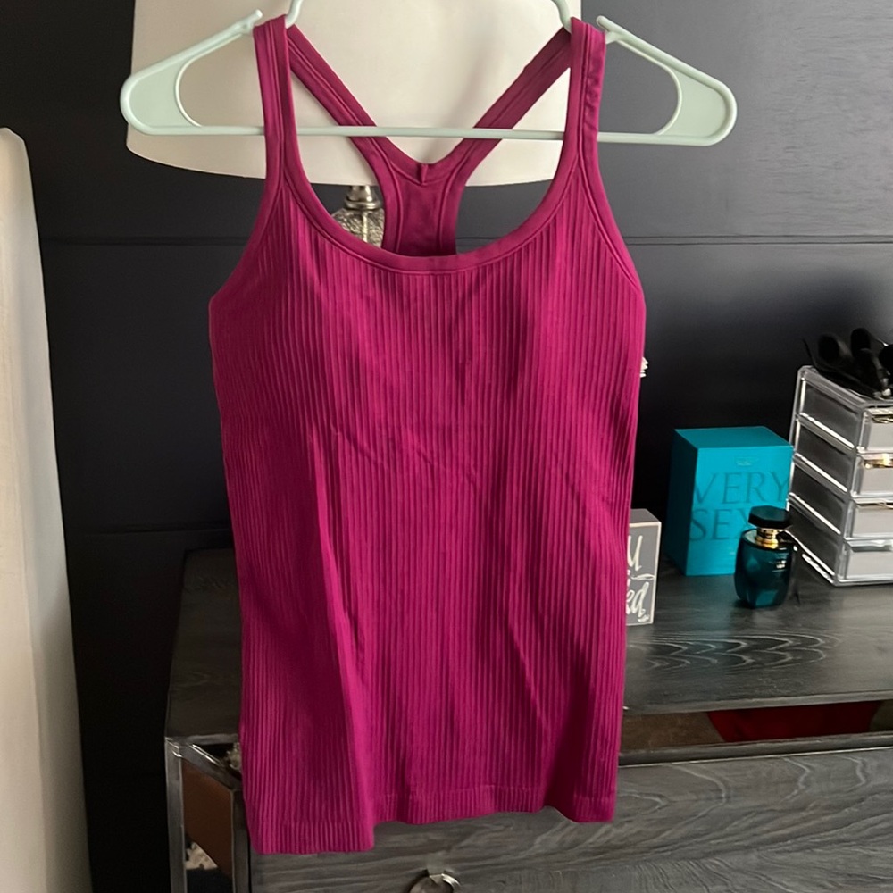 Lululemon Tank Size: 6